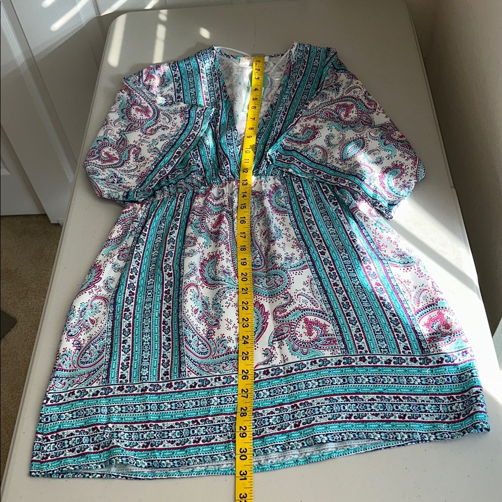 NWT RENEE C Kailano V- Neck Tunic in a Teal Green and White Paisley Size Small. - Picture 5 of 13